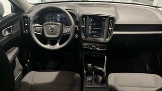 VOLVO XC40 1.5 T2 ESSENTIAL AUTO 129 5P