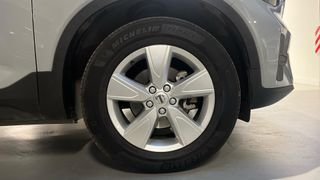 VOLVO XC40 1.5 T2 ESSENTIAL AUTO 129 5P
