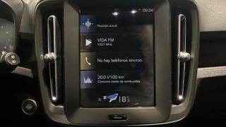 VOLVO XC40 1.5 T2 ESSENTIAL AUTO 129 5P