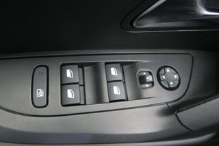 PEUGEOT 2008 ALLURE PACK 1.5 BLUEHDI 130 CV AUTO 5P