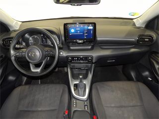 TOYOTA Yaris 1.5 120H Active Plus