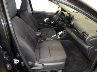 TOYOTA Yaris 1.5 120H Active Plus