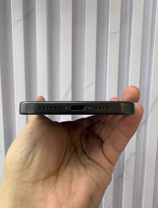 iPhone 15 Pro Max Nero Spazio