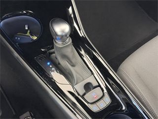 TOYOTA Toyota C-HR 5P Advance 180H e-CVT