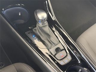 TOYOTA Toyota C-HR 5P Advance 180H e-CVT