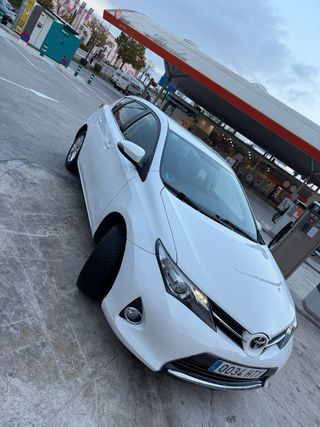 Toyota Auris 2013