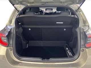 TOYOTA Yaris 120H 1.5 Style