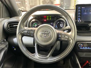 TOYOTA Yaris 120H 1.5 Style