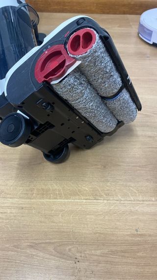 Roborock Dyad Pro COMBO HAC1A-02 en 1 Aspirador sin Cable,Seco y Húmedo REACONDICIONADO, señales de uso