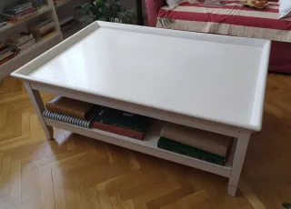 Mesa de centro blanca de madera