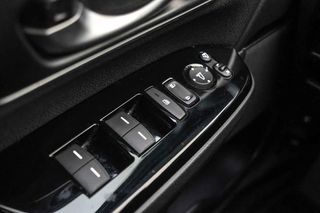 Honda CR-V 2.0 i-MMD 4x2 Elegance Navi