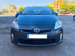 TOYOTA Prius 1.8 HSD ADVANCE