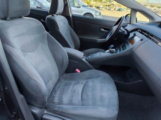 TOYOTA Prius 1.8 HSD ADVANCE