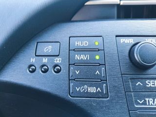 TOYOTA Prius 1.8 HSD ADVANCE