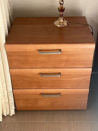 Cama 135 con cabecero, mesillas y cómoda