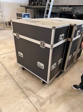 Flight Case Negro con Ruedas