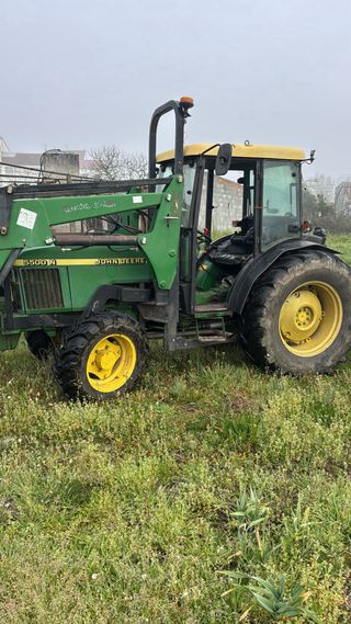 Tractor John Deere 5500