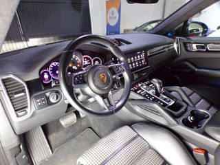 PORSCHE Cayenne Coupé GTS