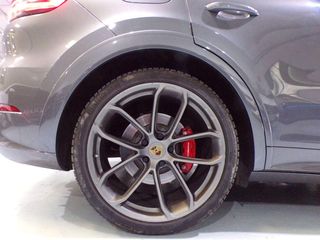 PORSCHE Cayenne Coupé GTS