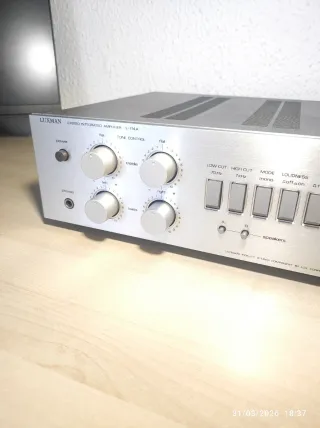 Amplificador LUXMAN