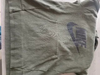 Felpa Nike con cappuccio verde taglia M