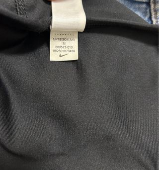 Top sportivo Nike nero