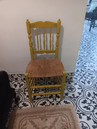 Silla de enea antigua