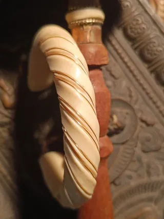 Pulsera Tallada a mano