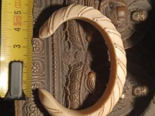 Pulsera Tallada a mano