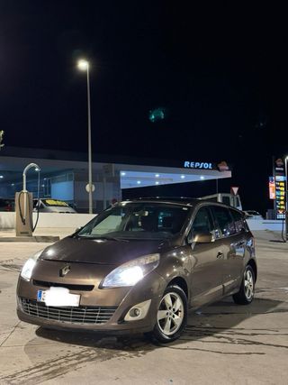 Renault Grand Scenic 2010
