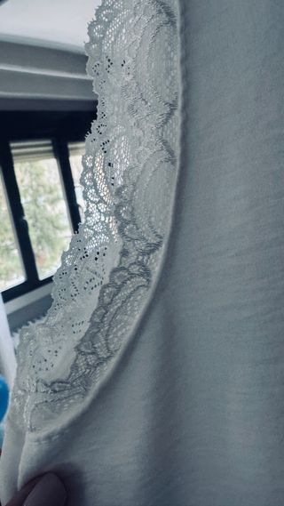 Top blanco con encaje talla única