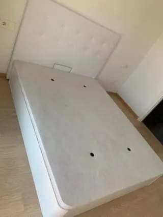 Liquidazione di letti e materassi CANAPÉ