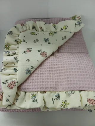 Mantinha acolchoada 70cm floral