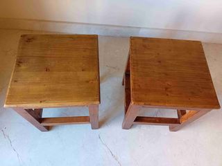 Taburetes de madera maciza (2 unidades)