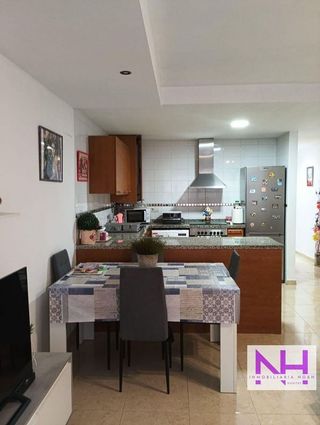 Piso en venta en Zona Piscinas en Burriana