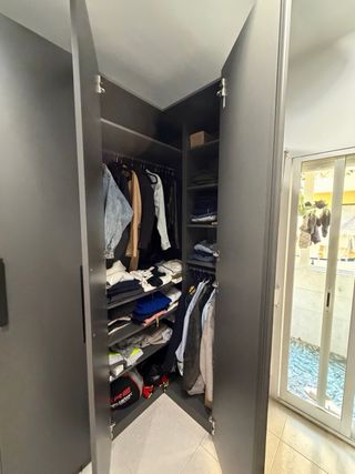 Conjunto armario Ikea Gris hasta 18 abril