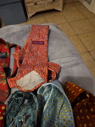 Corbatas de marca 1 10 si te llevas 2 a 9 tres a 8