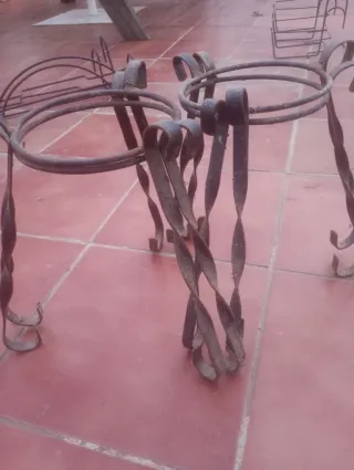 Porta macetas hierro forja