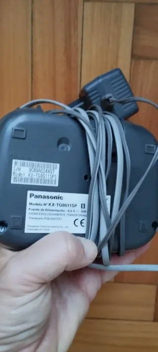 Teléfono Inalámbrico Panasonic Gris KX-TG8011