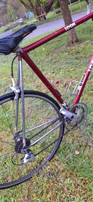 Bicicleta de carretera LOOK antigua