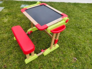 Lavagna per bambini con panchetta