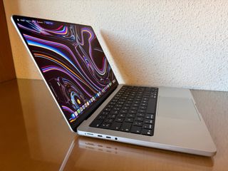 MacBook Pro 14 M5 Plata