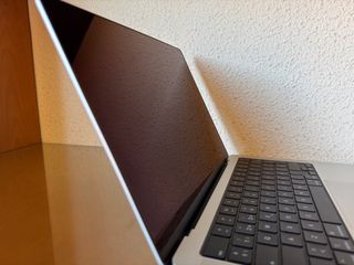 MacBook Pro 14 M5 Plata