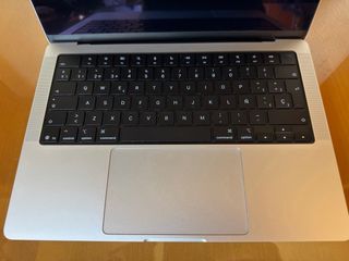 MacBook Pro 14 M5 Plata