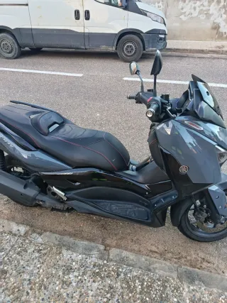 Yamaha xmax 300