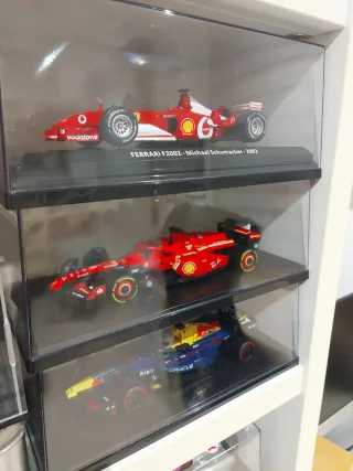 Due Vetrine in Metacrilato Triple 9