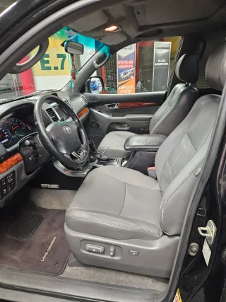 Toyota Land Cruiser 2005