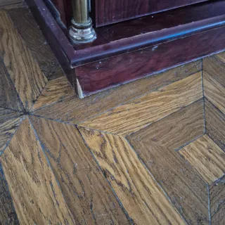 Vitrina de madera y cristal/ 244
