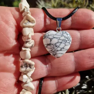 Conjunto Howlita Corazón y Pulsera