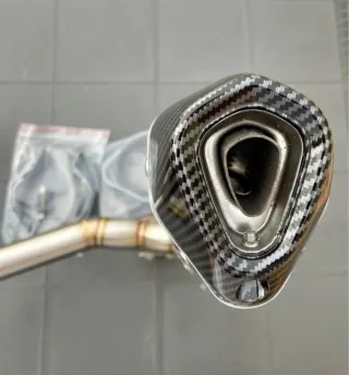 Escape Suzuki GSR 600 GSR 400